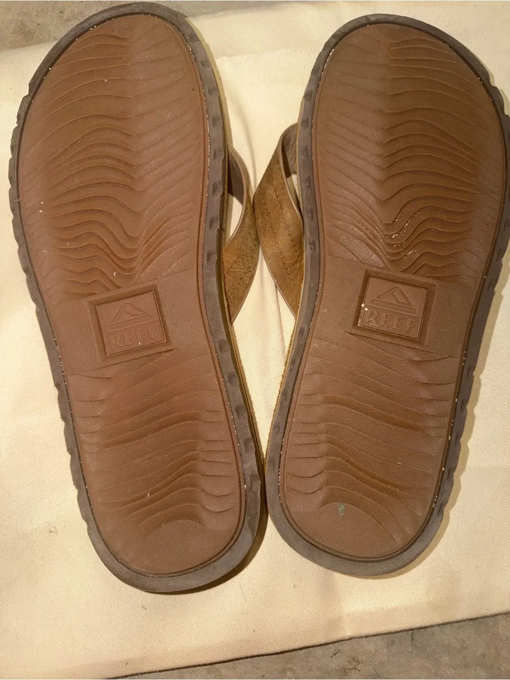 Reef Men's Brown Leather Flip Flops Sandal Size 13